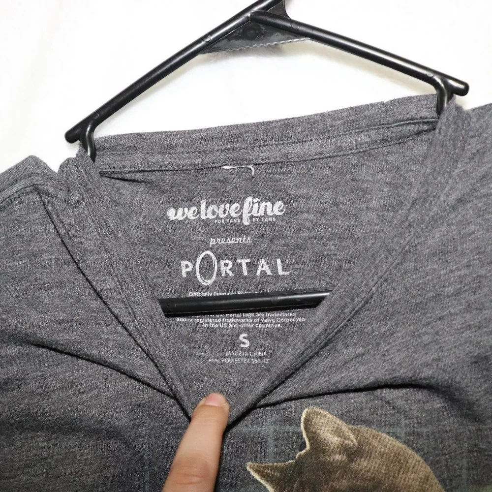 Portal Parody Gamer Cat Shirt Tee Small companion cube - Picture 3 of 3